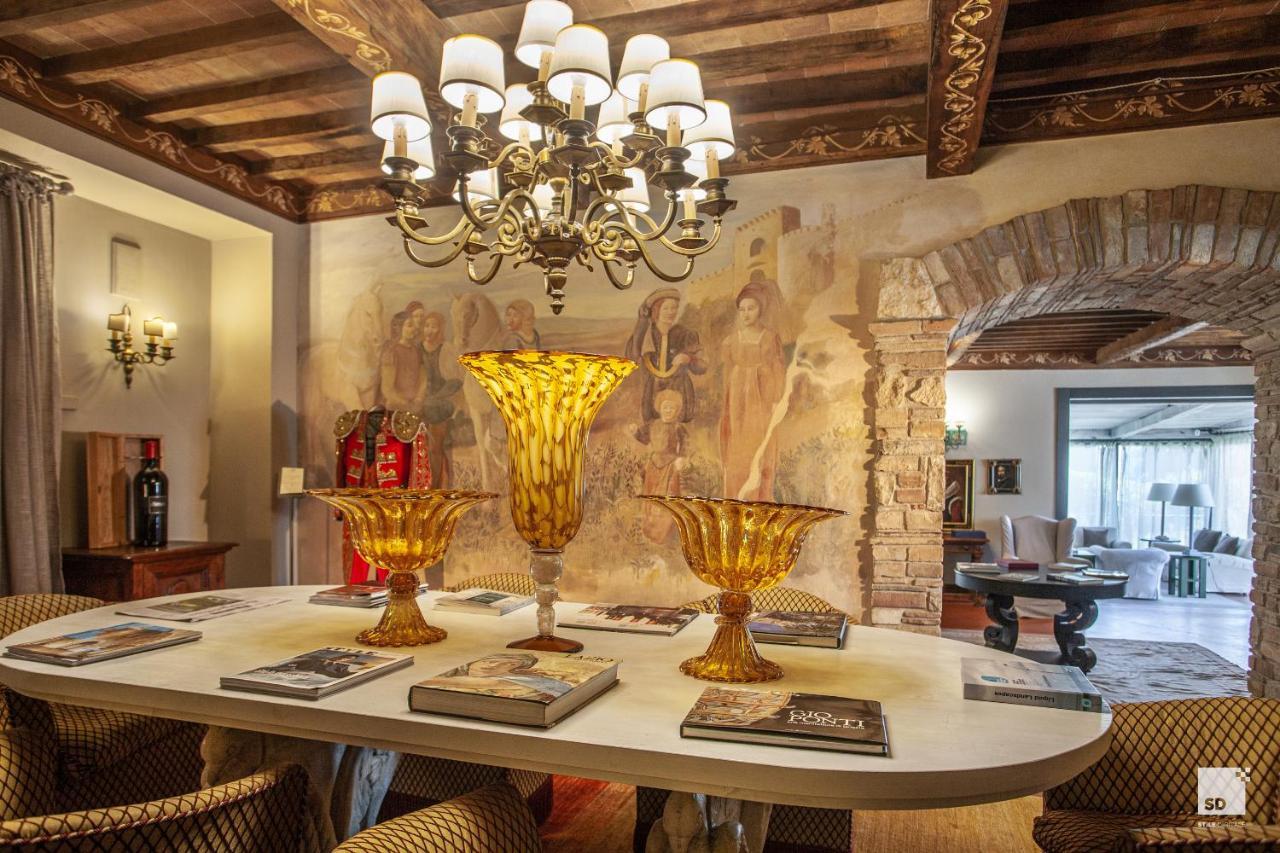 Hotel Relais Todini - Residenza D'Epoca - Luxury Historic House Esterno foto