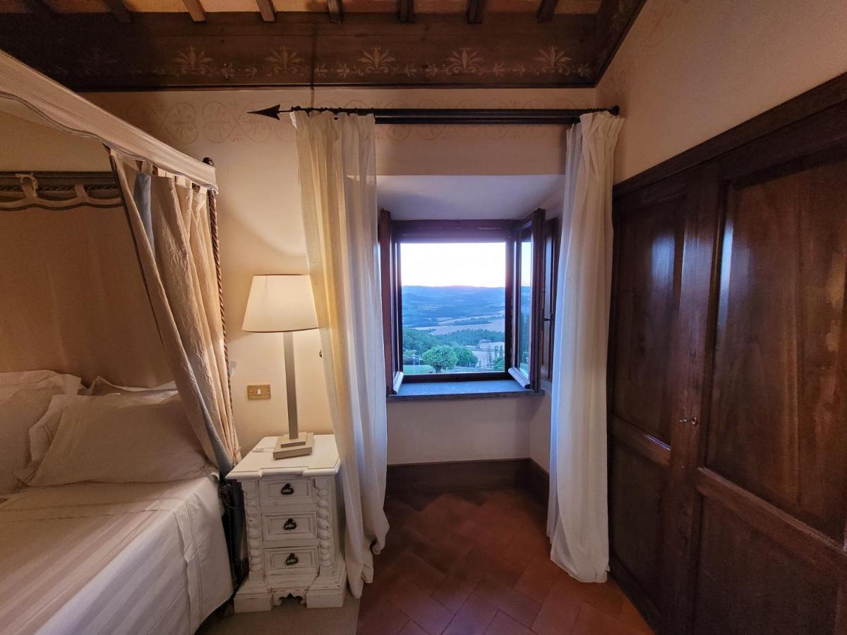 Hotel Relais Todini - Residenza D'Epoca - Luxury Historic House Esterno foto