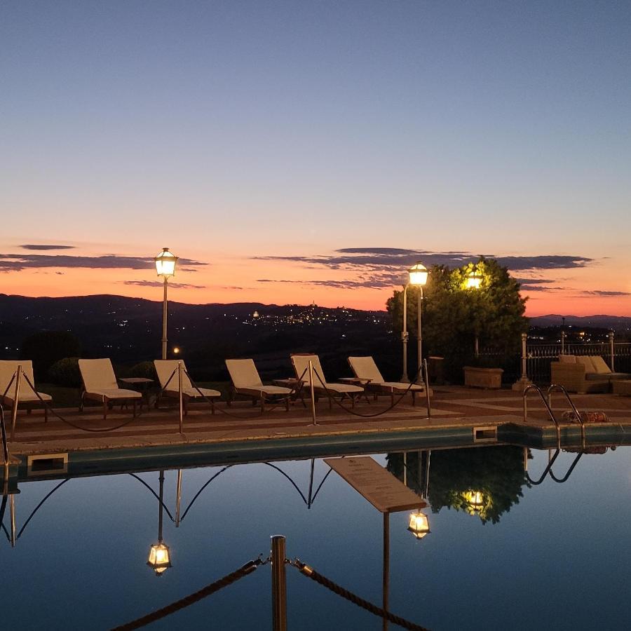 Hotel Relais Todini - Residenza D'Epoca - Luxury Historic House Esterno foto