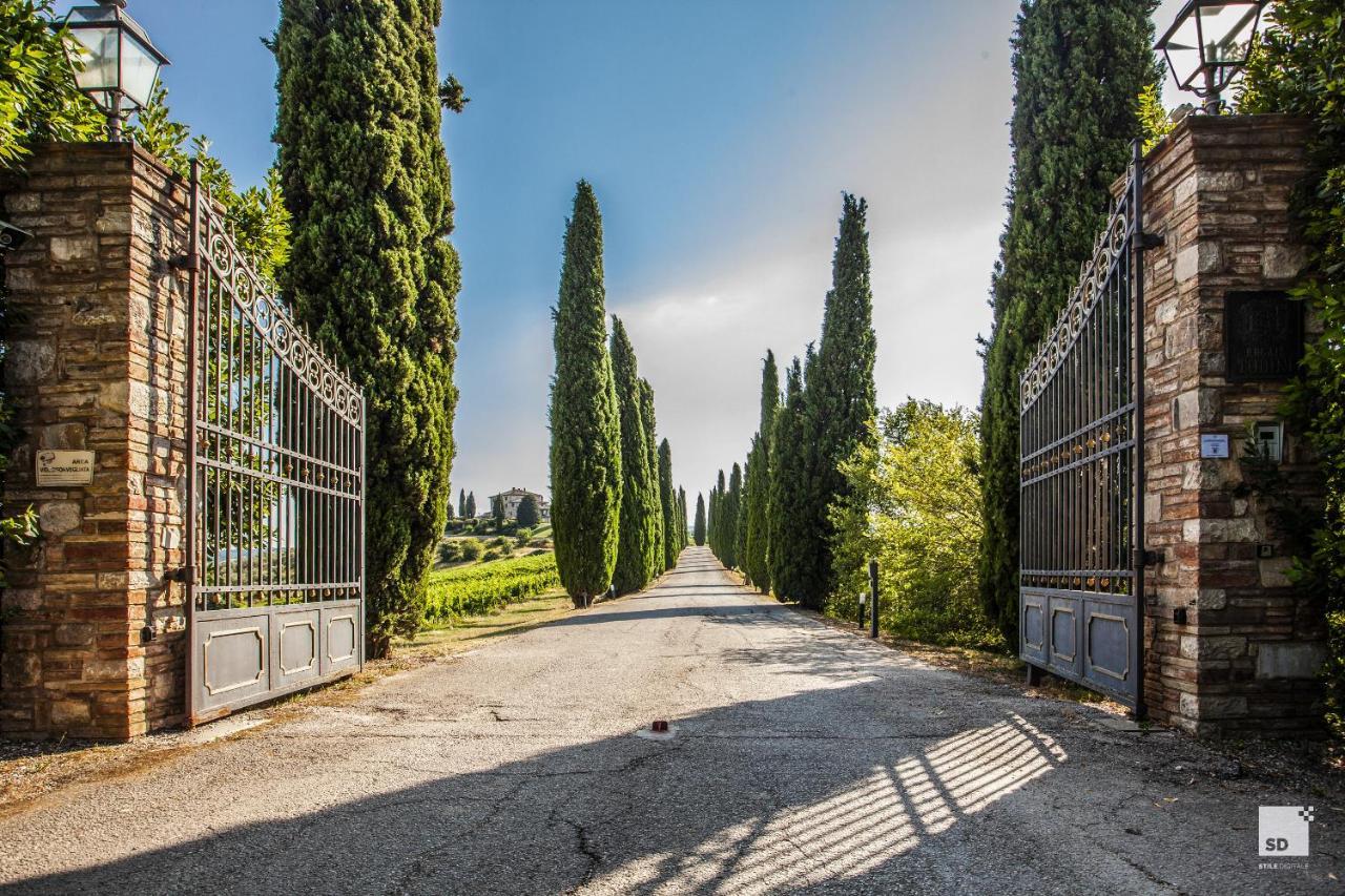Hotel Relais Todini - Residenza D'Epoca - Luxury Historic House Esterno foto