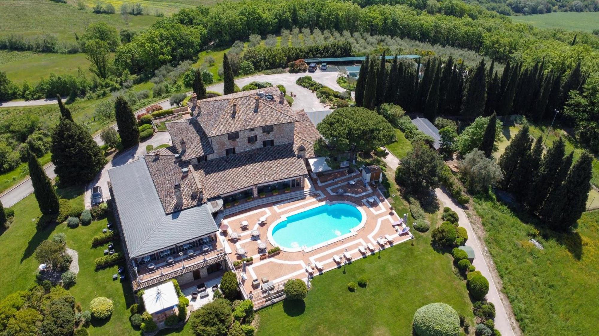 Hotel Relais Todini - Residenza D'Epoca - Luxury Historic House Esterno foto