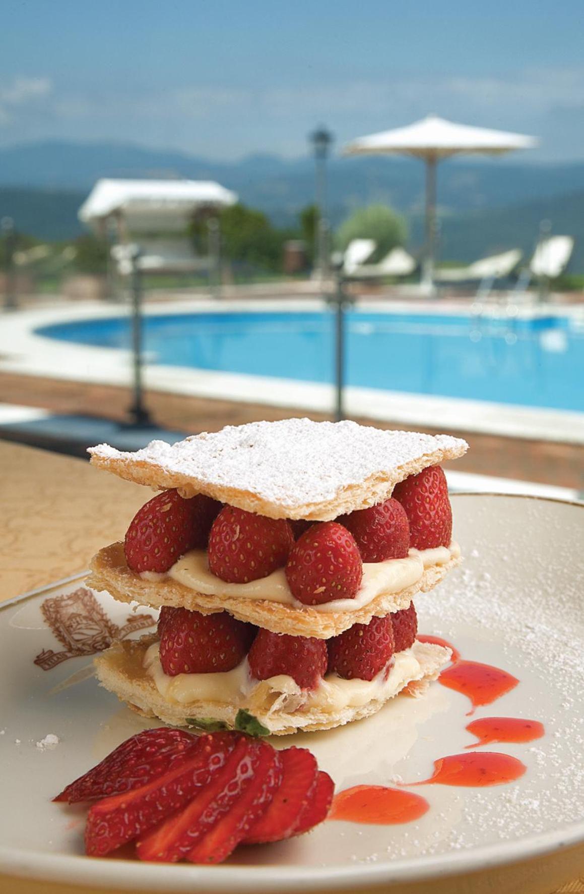 Hotel Relais Todini - Residenza D'Epoca - Luxury Historic House Esterno foto