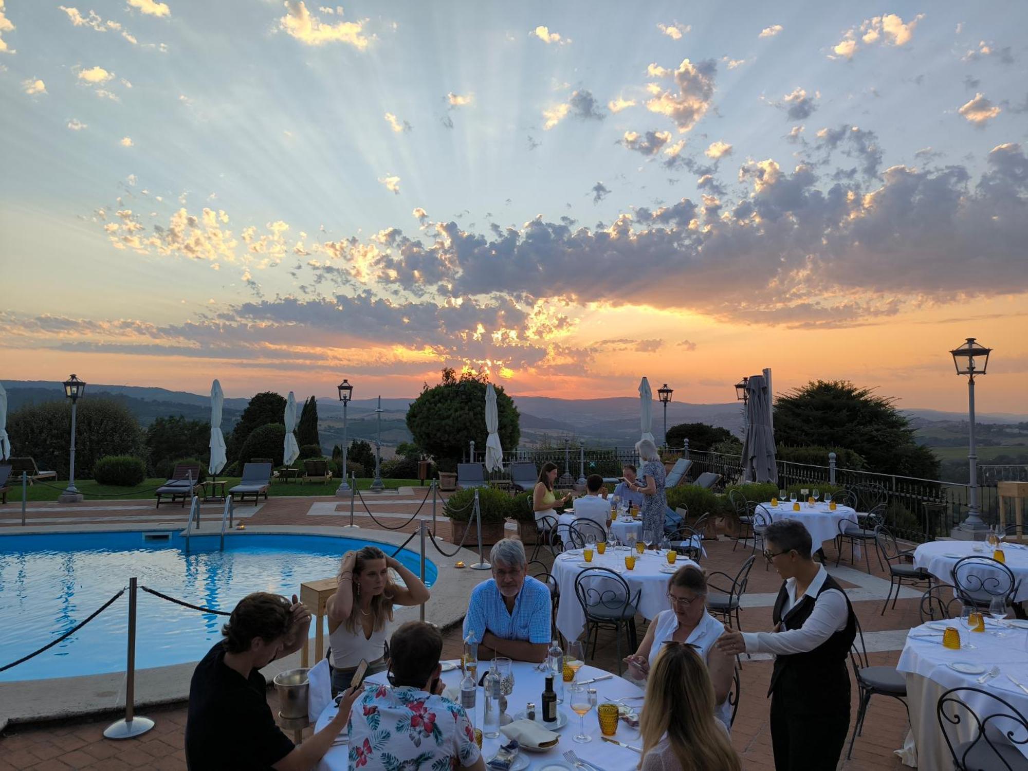 Hotel Relais Todini - Residenza D'Epoca - Luxury Historic House Esterno foto